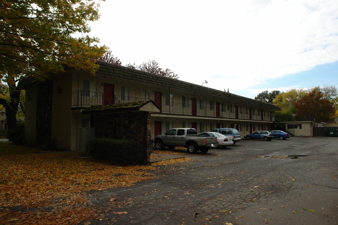 1109 Citrus Ave in Chico, CA - Building Photo