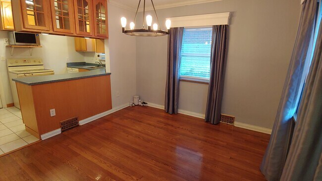 4806 Roberta Dr in Pittsburgh, PA - Building Photo - Building Photo
