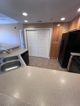 1501 Secret Ravine Pkwy in Roseville, CA - Building Photo - Building Photo