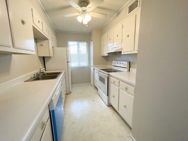 property at 1208 Bush River Rd