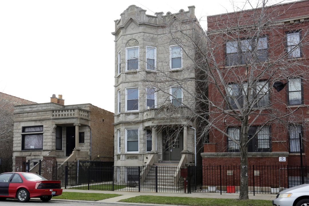 1318 N Kedzie in Chicago, IL - Building Photo