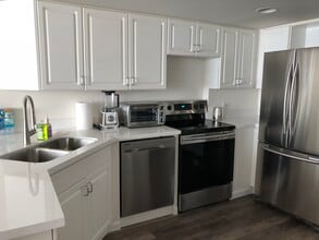 1314 Kalakaua Ave in Honolulu, HI - Foto de edificio - Building Photo