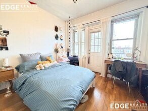 264 Kelton St in Boston, MA - Building Photo - Building Photo