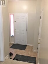 159 Kinross Private in Ottawa, ON - Building Photo - Building Photo