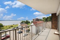 109 King St E photo'