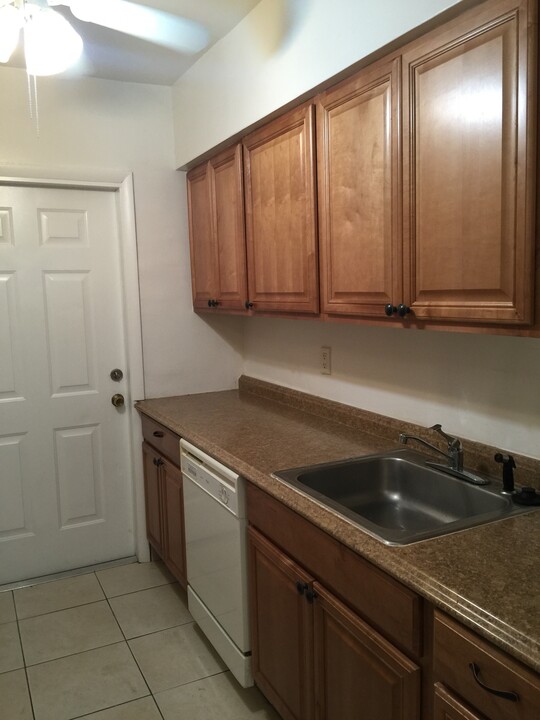 265 SW 7th St, Unit 2 in Boca Raton, FL - Building Photo