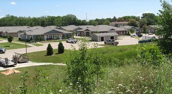 Hometown Harbor East Moline in East Moline, IL - Building Photo