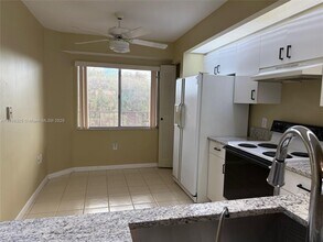 850 SW 138th Ave in Pembroke Pines, FL - Building Photo - Building Photo