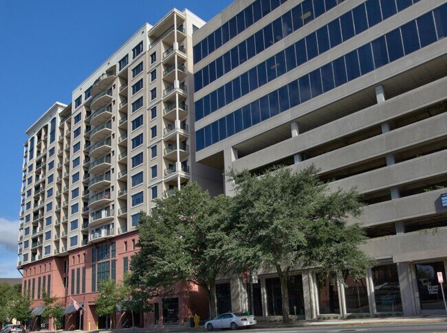 property at 121 N MONROE Unit 8010 St