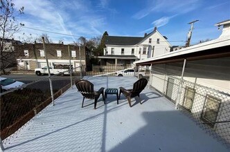 1056 Washington St in Easton, PA - Building Photo - Building Photo