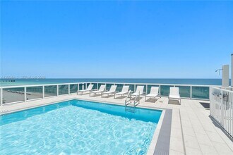 15811 Collins Ave, Unit 1205 in North Miami Beach, FL - Foto de edificio - Building Photo