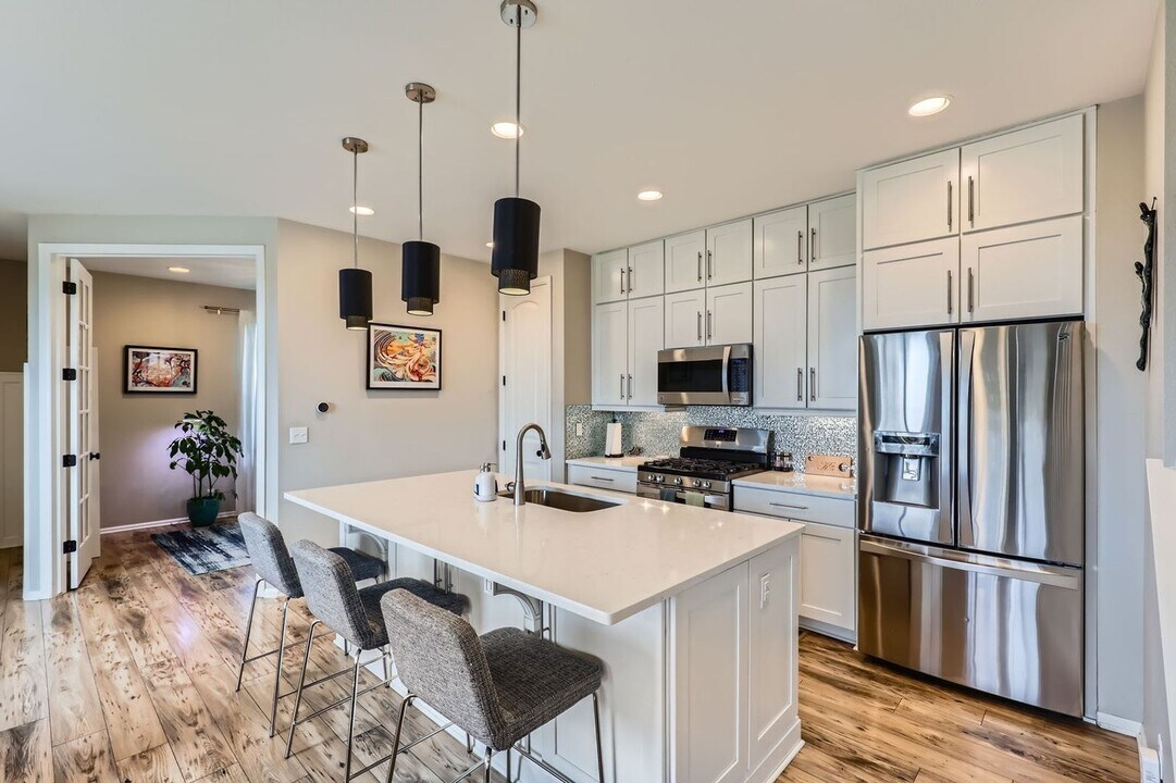 11037 E 28th Pl in Denver, CO - Building Photo