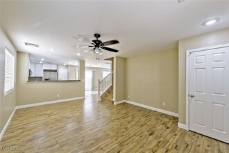 1149 Blue Magenta Ave in Las Vegas, NV - Building Photo - Building Photo