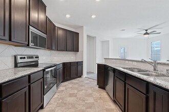 4720 Pell Rd in Manor, TX - Building Photo - Building Photo