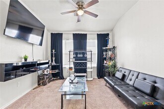 201 Danielle Dr in Killeen, TX - Building Photo - Building Photo