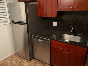 617 SW 3rd Plz, Unit A in Renton, WA - Building Photo - Building Photo