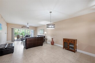 7819 Regal Heron Cir in Naples, FL - Building Photo - Building Photo