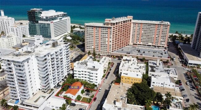 241 28th St, Unit 4 in Miami Beach, FL - Foto de edificio - Building Photo