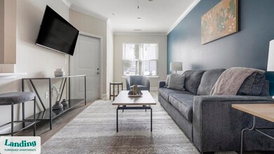 195 N Creek Dr in Summerville, SC - Foto de edificio - Building Photo