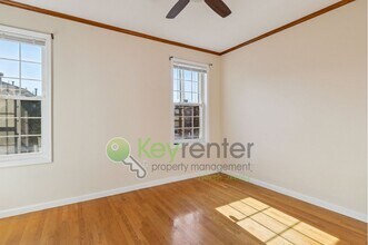 176 Webster Ave in Jersey City, NJ - Building Photo - Building Photo