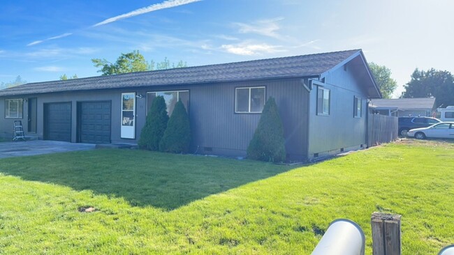 property at 73 Tracy Ave