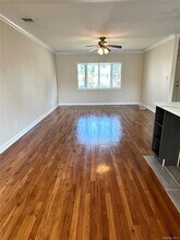 2 Radnor Ct in Hicksville, NY - Building Photo - Building Photo