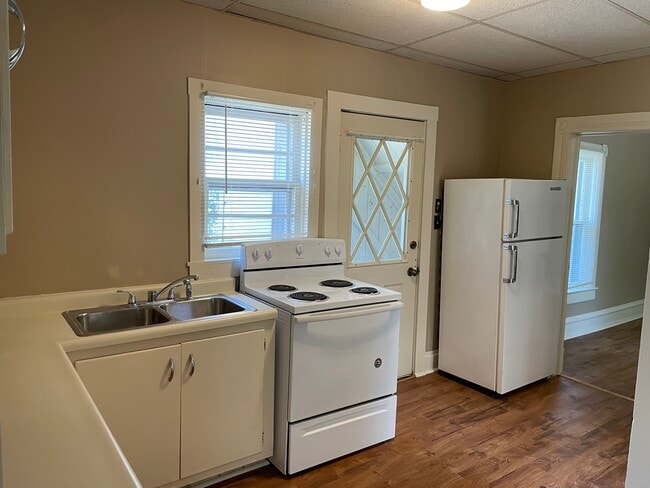 622 Union St, Unit 3 in Eau Claire, WI - Building Photo - Building Photo