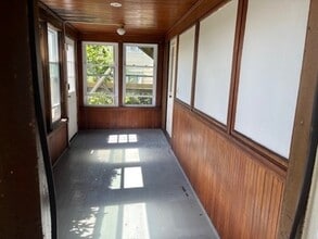 15 Atlantic Ave, Unit 1stFloor in Amesbury, MA - Building Photo - Building Photo