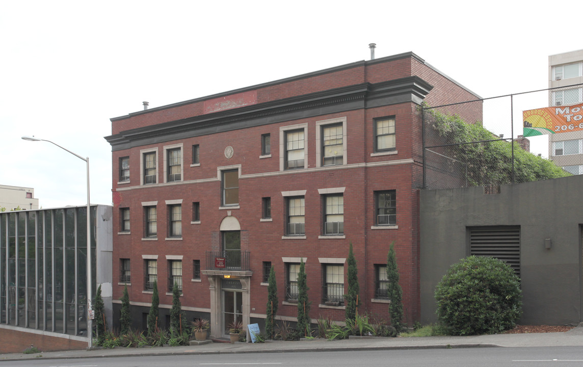 The Embassy Apartments in Seattle, WA - Building Photo