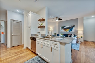 Vantage at Wildewood in Columbia, SC - Building Photo - Building Photo