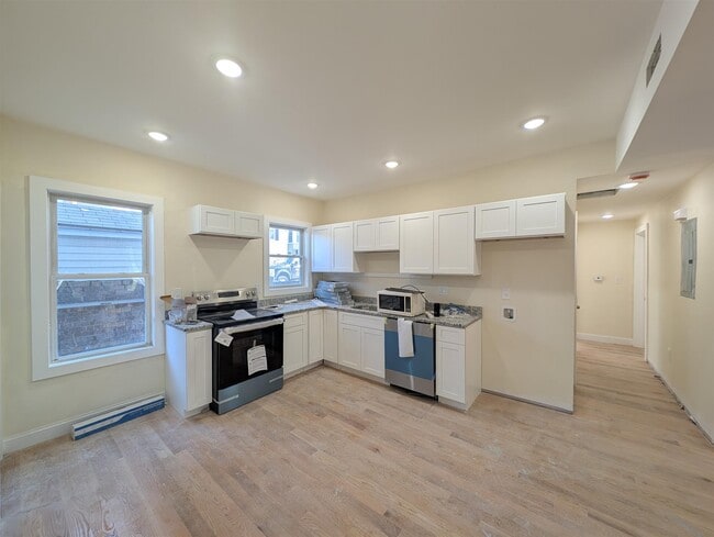 property at 5 Lowell Cir