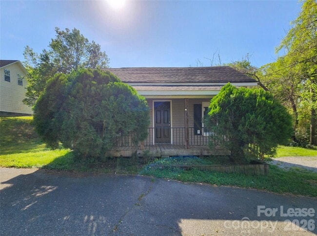 121 Willow Ln NW in Concord, NC - Building Photo - Building Photo