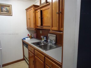 1790 79th Street Causeway in North Bay Village, FL - Building Photo - Building Photo