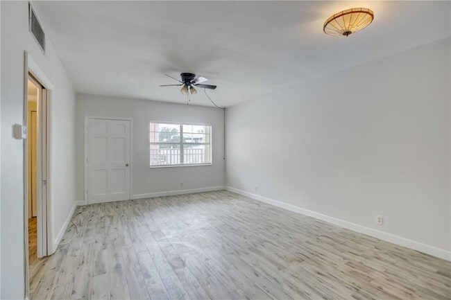 property at 1450 N Riverside Dr