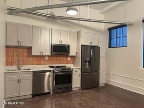 116 S Gay St, Unit 1006 in Knoxville, TN - Building Photo - Building Photo