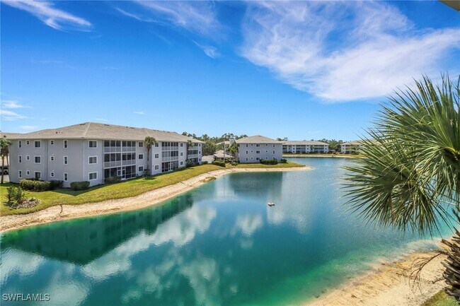 7842 Regal Heron Cir in Naples, FL - Building Photo - Building Photo