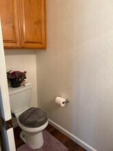 7836 Gate Way in Dublin, CA - Foto de edificio - Building Photo