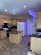 5090 Silent Valley Ct in Las Vegas, NV - Building Photo - Building Photo