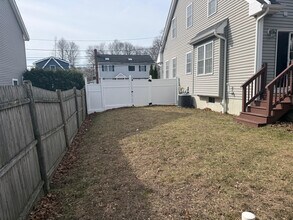 34 Bingham Ave in Dedham, MA - Foto de edificio - Building Photo