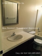 12304 High Country Dr in Bakersfield, CA - Building Photo - Building Photo