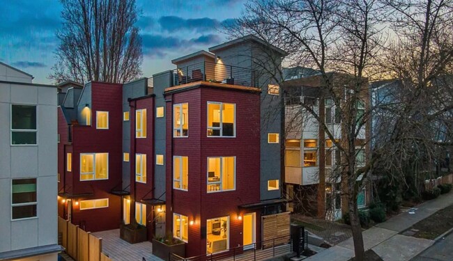 property at 2023 S Washington St