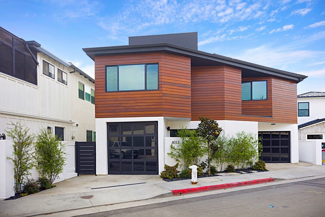 4017 Channel Pl in Newport Beach, CA - Foto de edificio