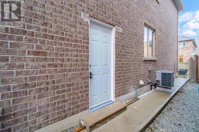 7 Blairmore Terrace in Brampton, ON - Building Photo - Building Photo