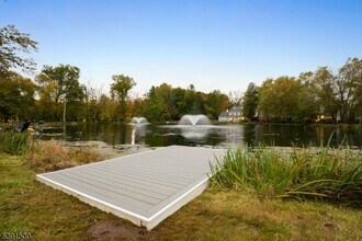 15 Lake Rd in Chatham Township, NJ - Building Photo - Building Photo