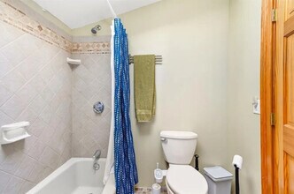 56 Hillside Ave in Providence, RI - Building Photo - Building Photo