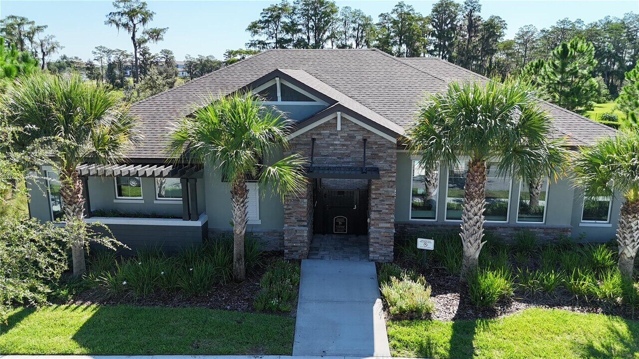 15817 Tollington Aly in Winter Garden, FL - Building Photo