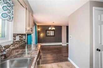 132 Churchill Dr in Newington, CT - Building Photo - Building Photo