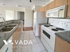 1420 W Georgia St in Vancouver, BC - Building Photo - Building Photo
