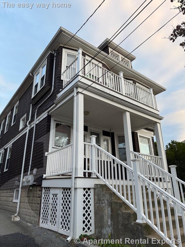 property at 110 W Quincy St