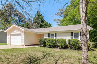 420 Willow Ct SE in Conyers, GA - Building Photo - Building Photo